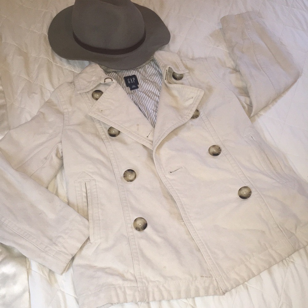 GAP classic 💯% cotton cream pea coat